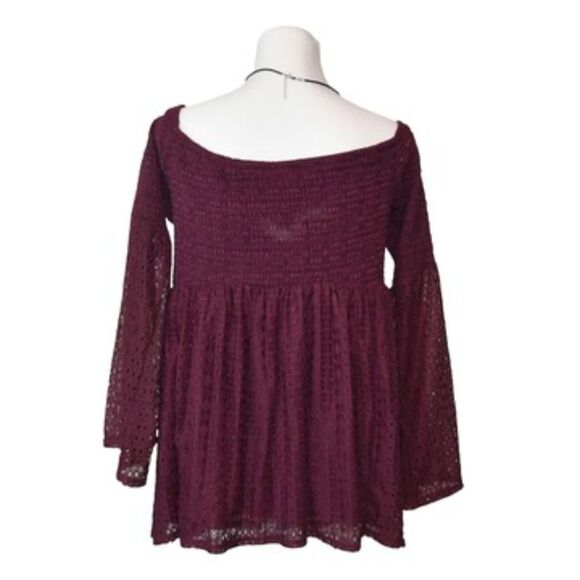 NWT Torrid Wine Eyelet Lace Smocked Peasant Top Sz 1 Boho Whimsigoth Romantic - Picture 3 of 6